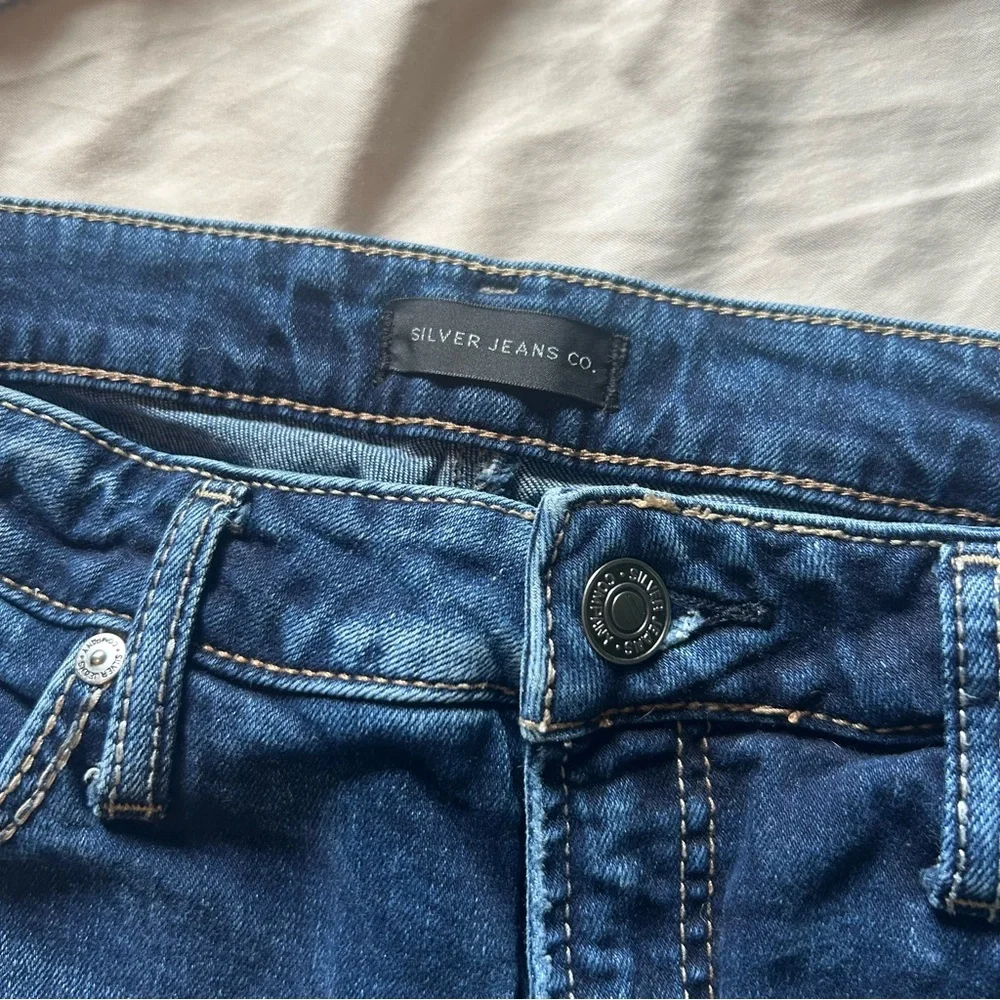 Silver Jeans Co. Women's Boyfriend Mid Rise Slim Leg Jean - Picture 4 of 7